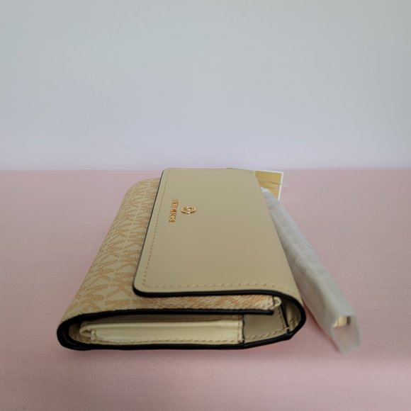 MICHAEL KORS Jet Set Charm Signature Colorblock LG Flap Phone Wristlet/Wallet ⭐ - Picture 9 of 16